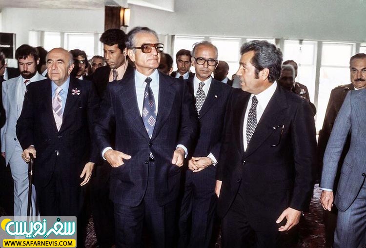 مراسم گشایش کارخانه ایرانناسیونال در مشهد با حضور محمدرضا پهلوی و محمود خیامی در سال 1357