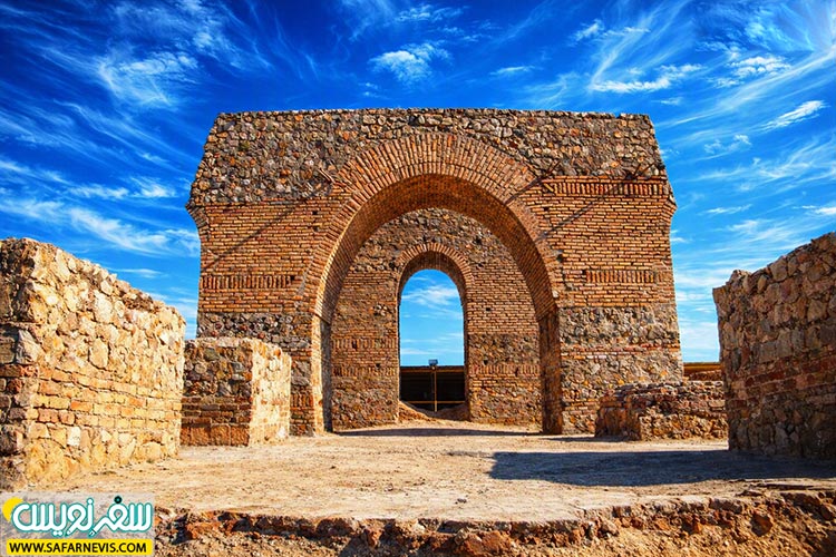 تپه میل (آتشکده بهرام یا کاخ ساسانی؟)